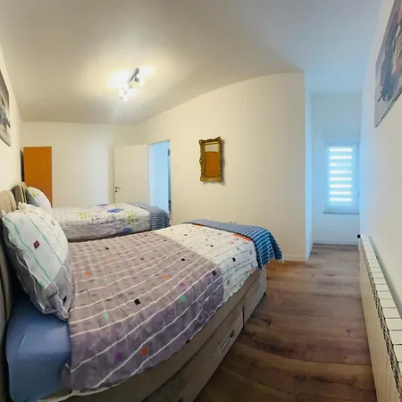Apartman Neda Vinkovci Exterior photo