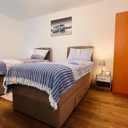 Apartman Neda Vinkovci Exterior photo